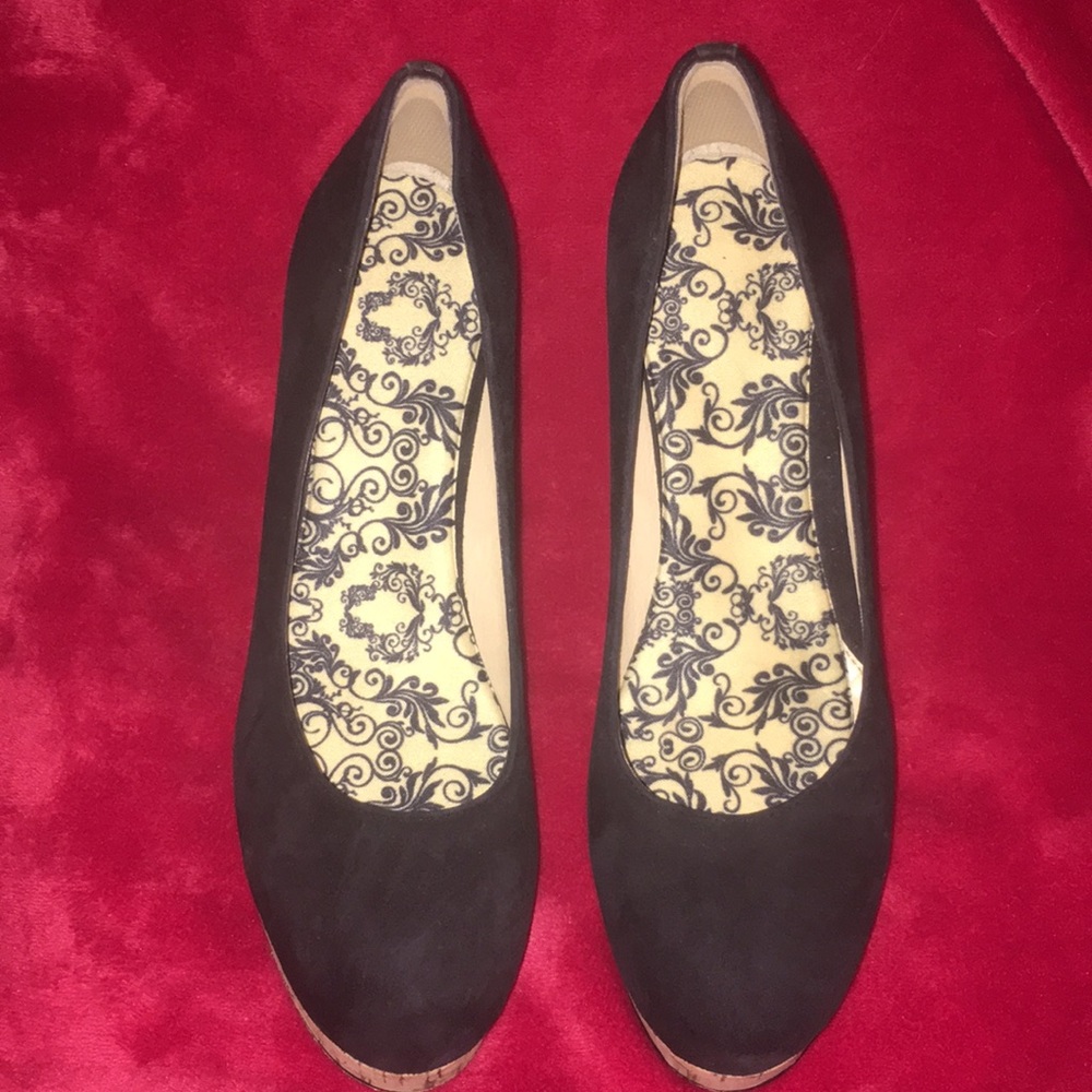 🖤BLACK PUMPS!!!!!😃